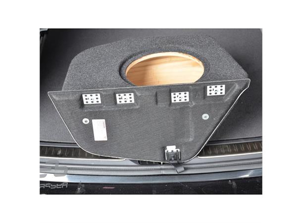 TOYOTA.01R Fit-Box basskasse Toyota Avensis st.v 2009 -> (høyre side) 