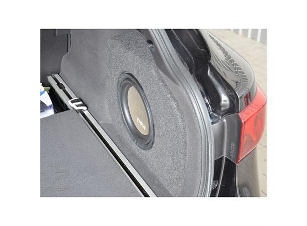 TOYOTA.01R Fit-Box basskasse Toyota Avensis st.v 2009 -> (høyre side) 