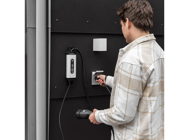 DEFA eMOVE EV bærbar nødlader 230V -> Type 2. Nødlader 