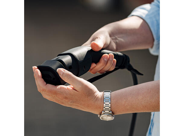 DEFA eMOVE EV bærbar nødlader 230V -> Type 2. Nødlader 