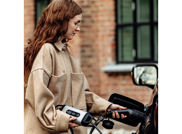 DEFA eMOVE EV bærbar nødlader 230V -> Type 2. Nødlader 