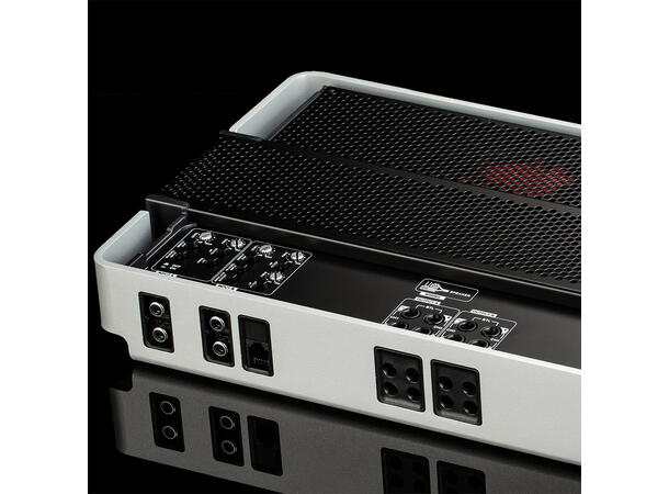 Mosconi PRO 4|30. 4-kanals forsterker 4x225 Watt i 2 Ohm, Klasse A/AB 