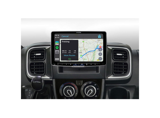 Alpine iLX-F905D med monteringssett 9" floating, DAB+, CarPlay, Android Auto
