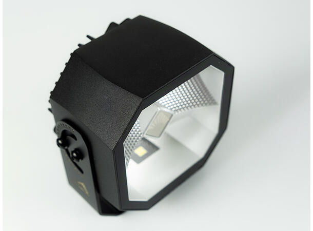 Optibeam OctaX 4.0 arbeidslys 4600 lumen, R10, CISPR 25 class 3 