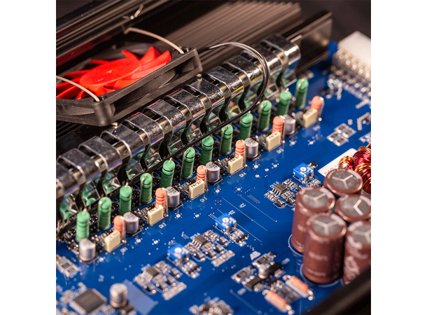 MOSCONI ONE 4|8 DSP, 24 Volt 4-kanals forsterker, 8-kanals DSP, 24V 