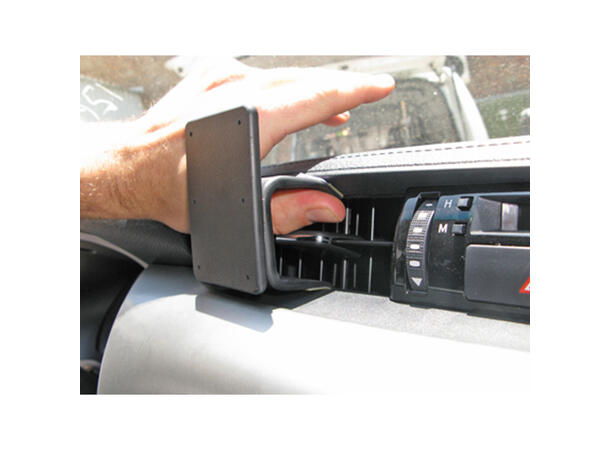 Brodit ProClip dashbord brakett Toyota Hilux (2016 ->) 