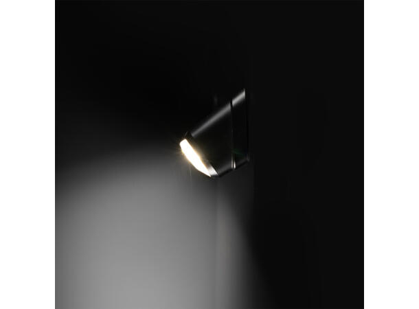 Strands Nuuk E-Line Scene Light 8200 Lumen, 80W 