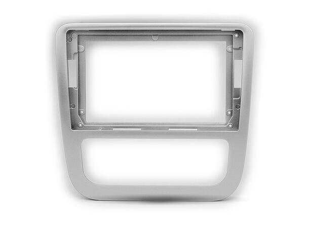Monteringsramme for 9" spiller VW Scirocco (2009-2015) m/manuell AC 