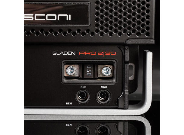 Mosconi PRO 2|30. 2-kanals forsterker 2x825 Watt i 2 Ohm, Klasse D 