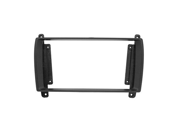 Monteringsramme for 9" spiller MB CL/S-klasse (2003-2005) 