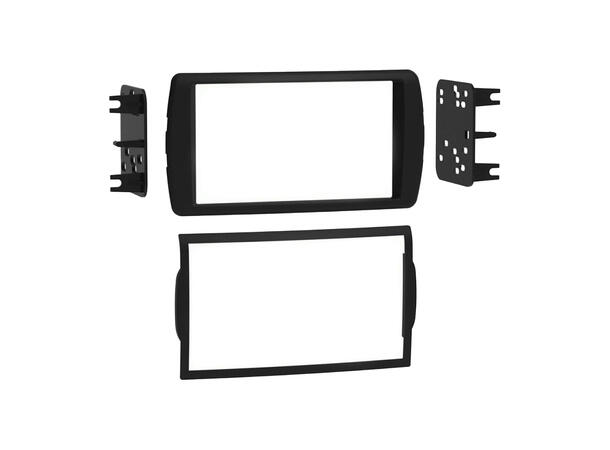 Metra 2-DIN monteringsramme Dodge Dakota/Durango (2001-2004) 