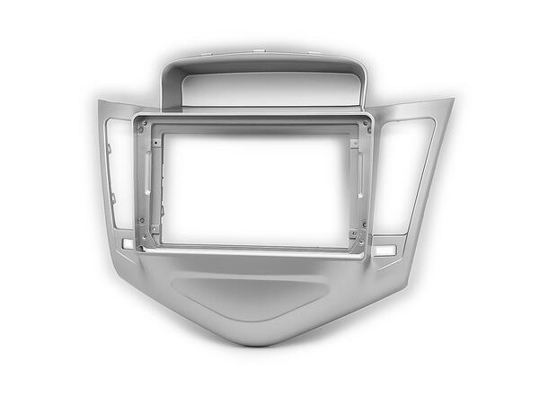 Monteringsramme for 9" spiller Chevrolet Cruze (2009 - 2012) Sølv 