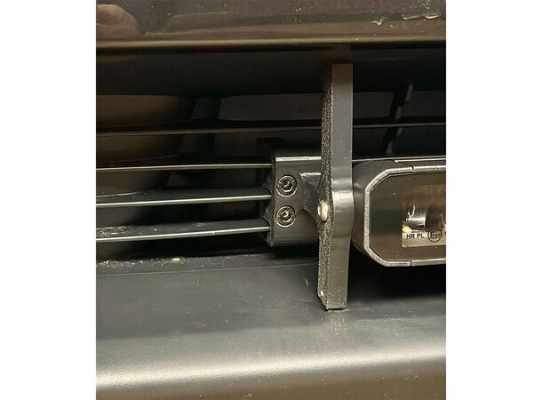 Monteringsbraketter Tesla Model Y 2025-> For montering av ekstralys / LED-bar. 