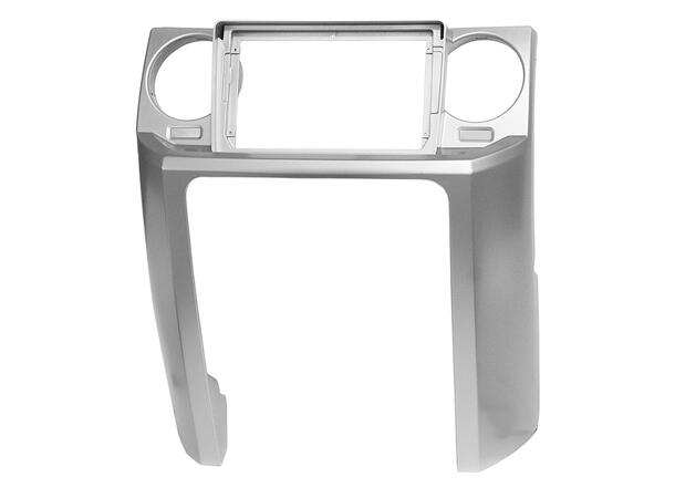 Monteringsramme for 9" Spiller Landrover Discovery (2005-2009) 