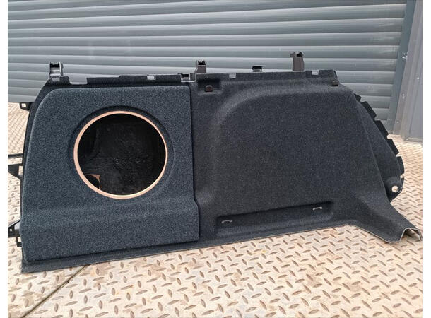 SKODA Fit-Box basskasse Skoda Superb Stasjonsvogn (2016-2023) 