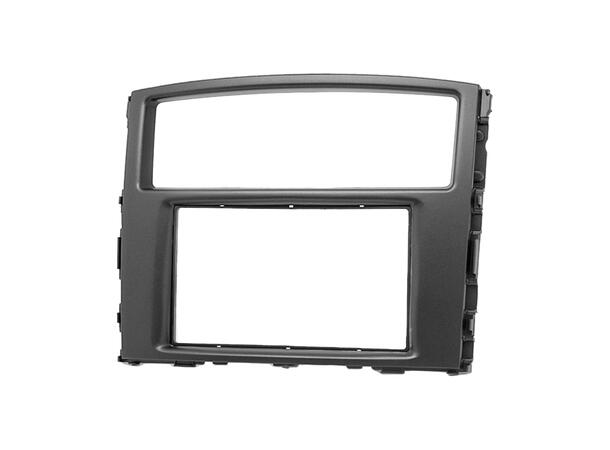 2-DIN monteringsramme - Matt sort Mitsubishi Pajero (2007-2019) 