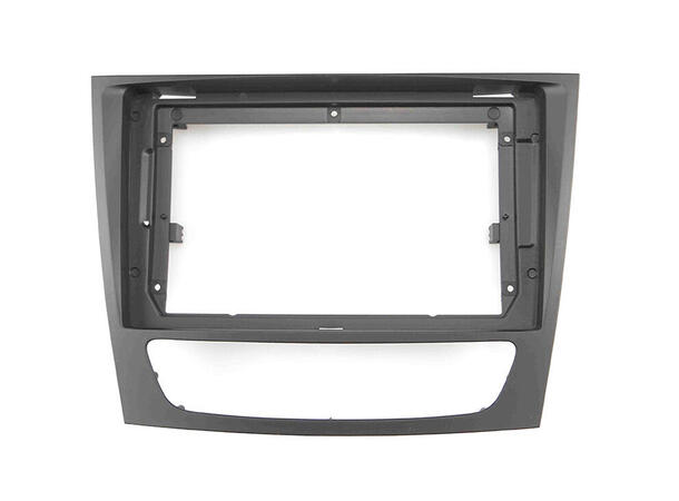 Monteringsramme for 9" spiller MB CLS/E-klsse (2003-2010) 