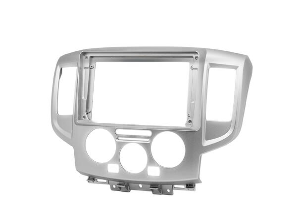 Monteringsramme for 9" spiller Nissan NV200 (2009-2022) m/Manuell AC 