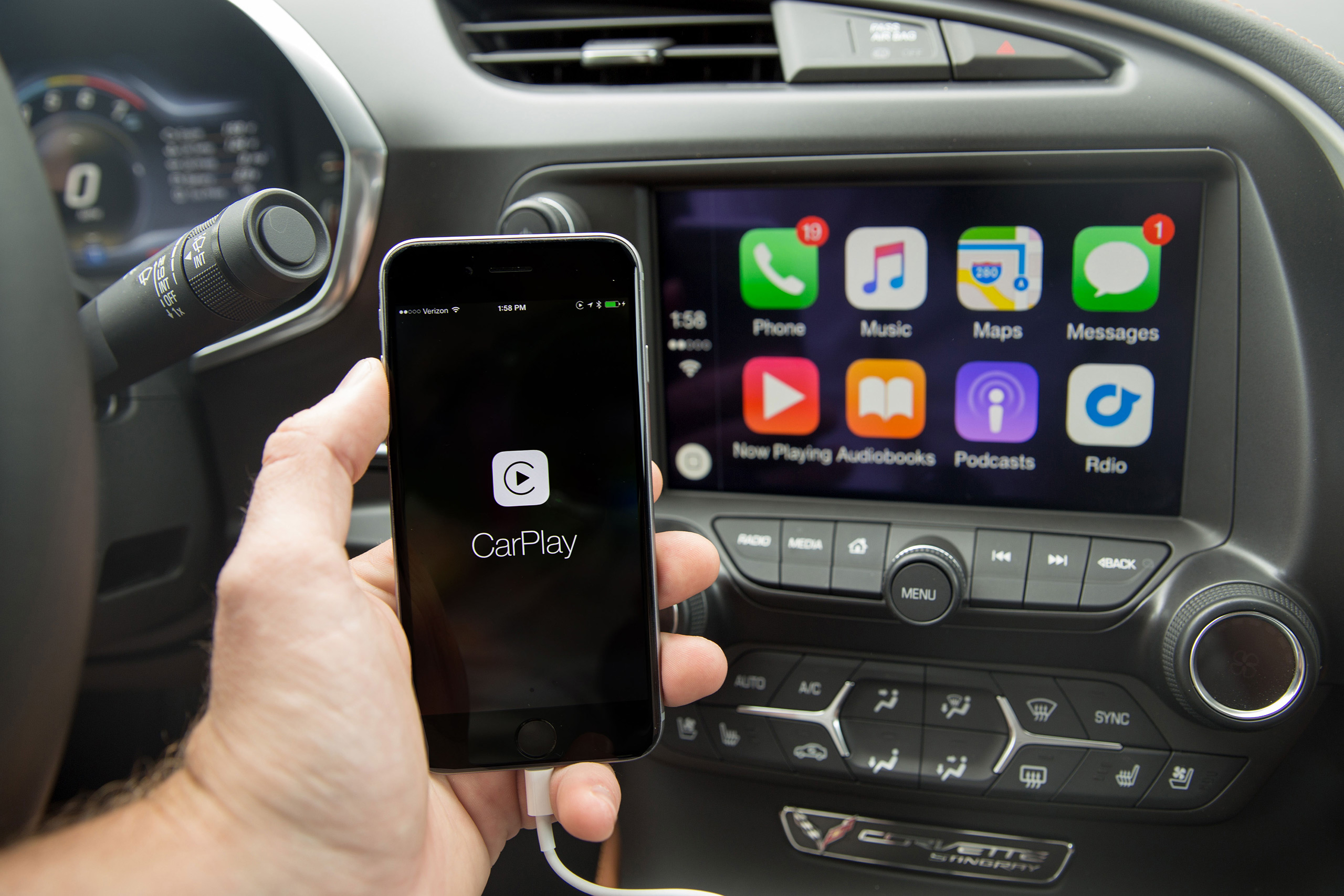 apple carplay iphone 13 pro max